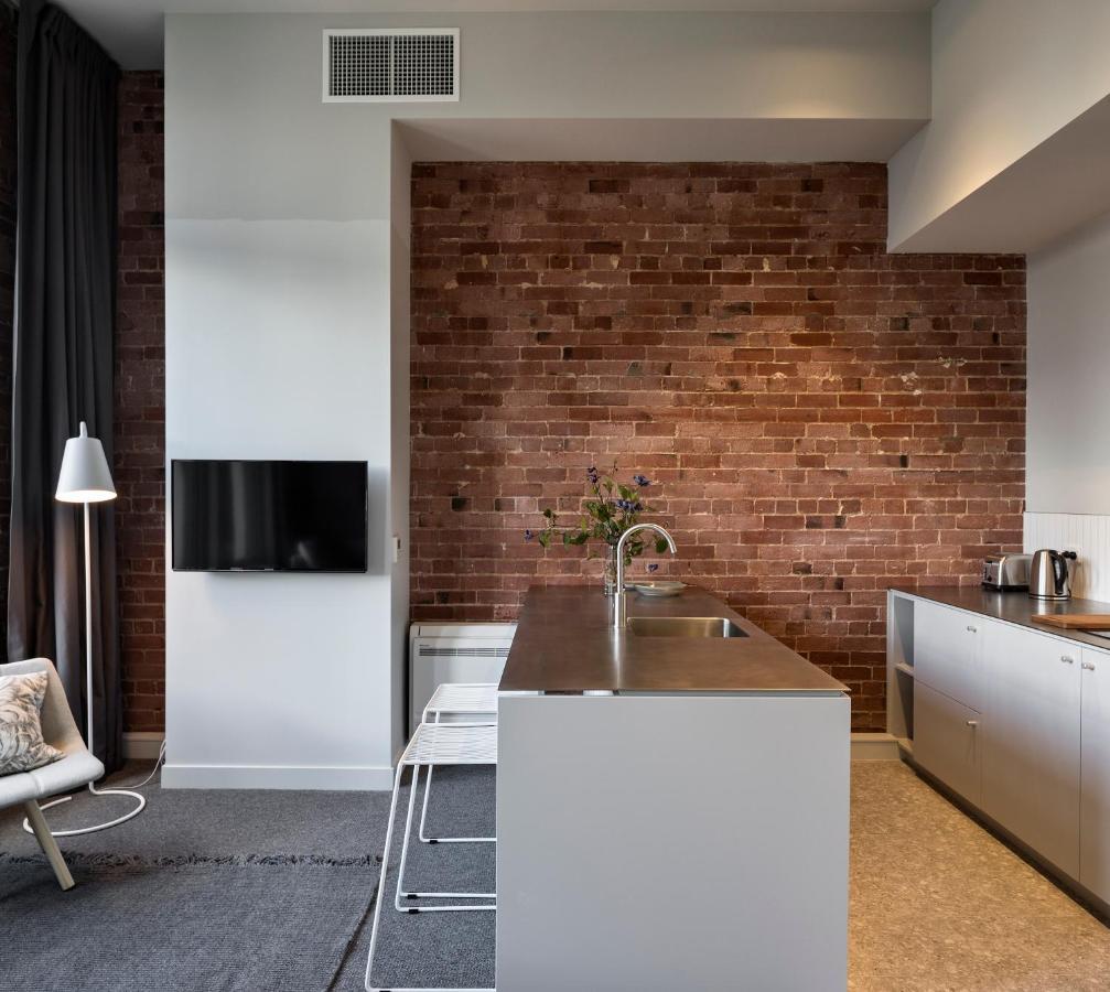 The Chamberson Hotell Dunedin Eksteriør bilde A kitchen in a serviced apartment