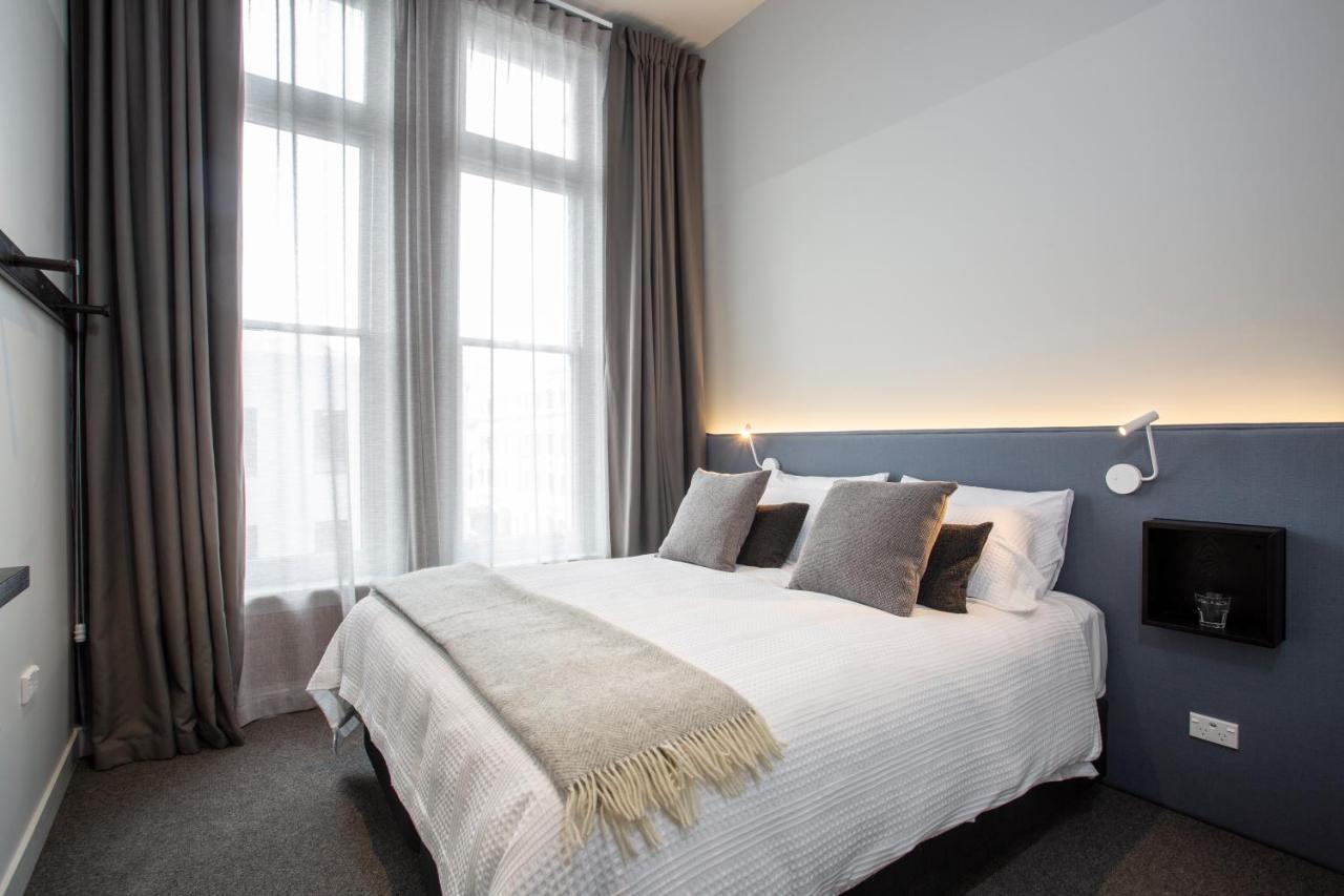 The Chamberson Hotell Dunedin Eksteriør bilde A bedroom at the hotel