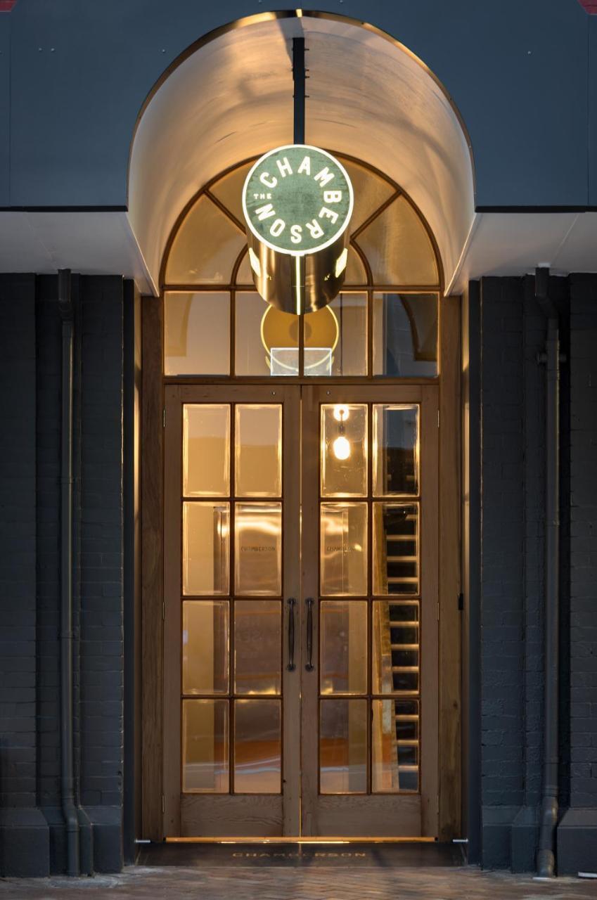 The Chamberson Hotell Dunedin Eksteriør bilde Entrance to the museum