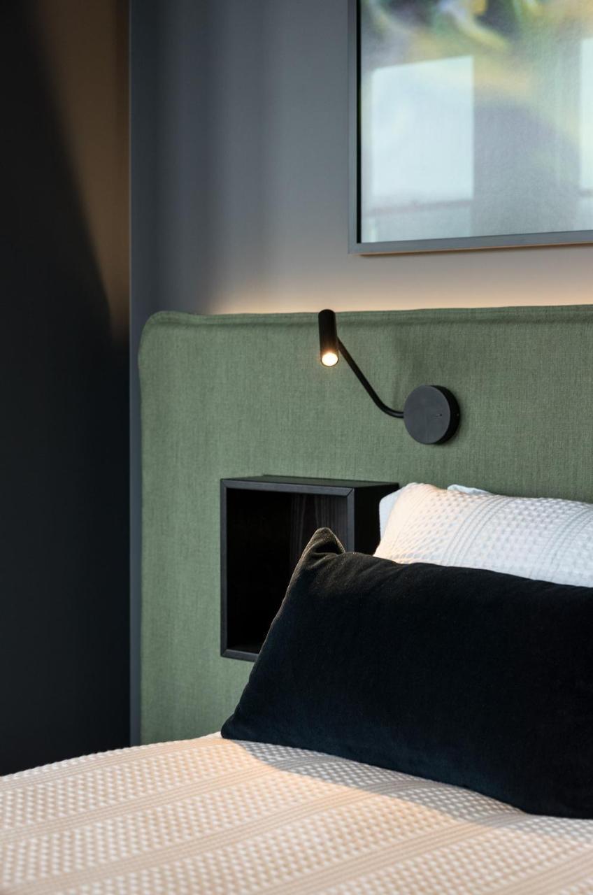 The Chamberson Hotell Dunedin Eksteriør bilde A wall-mounted reading light